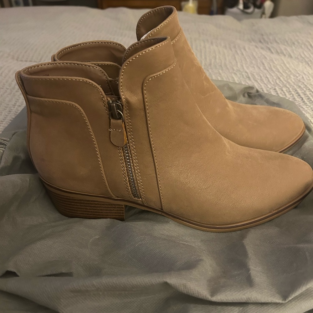 MIA Kendis Booties